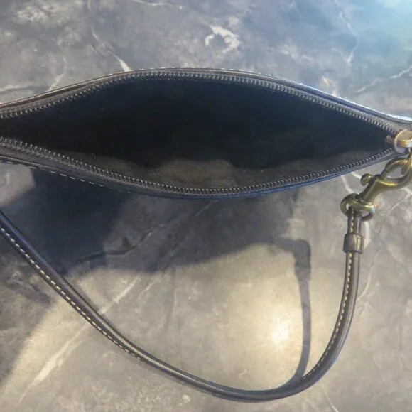 Coach Black Leather Wristlet with Brass Grommet Lace-Up Detail – Gently Used (B1 - Picture 4 of 4